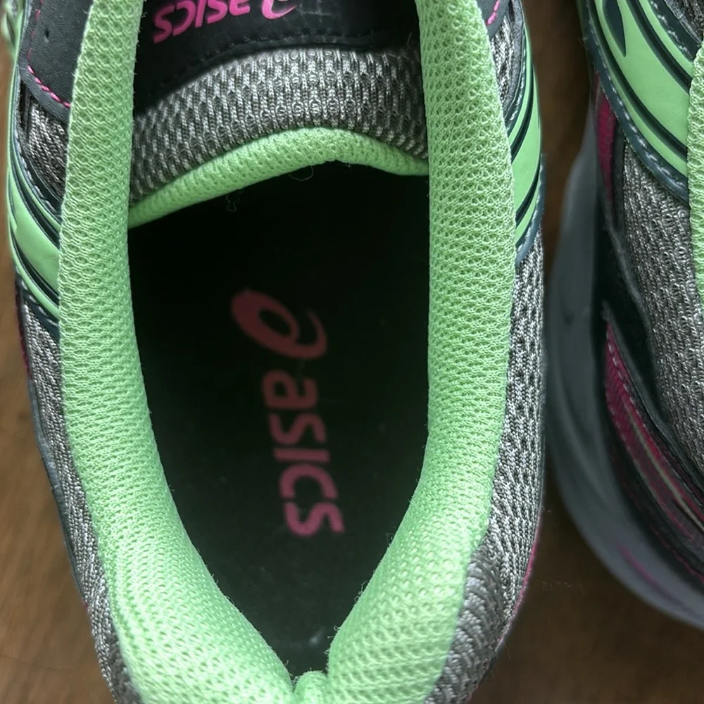 ASICS Woman’s Gel-Venture 5 Running Shoes Titanium/Pistachio/Pink/Gray size‎ 9.5